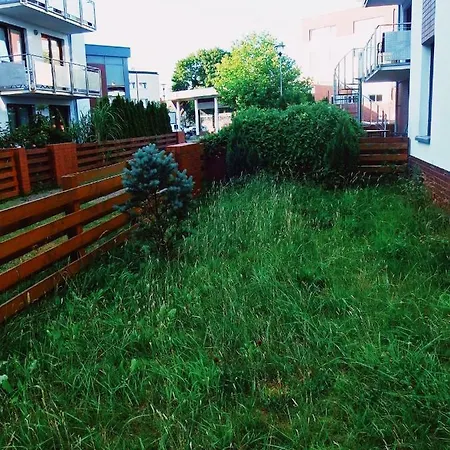 Apartament Jantar Z Ogrodkiem Apartmán